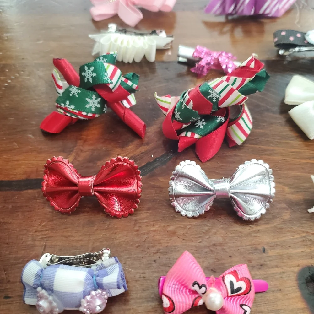 Great Bundle of 14 Dog Grooming Barrettes Hair Bows
